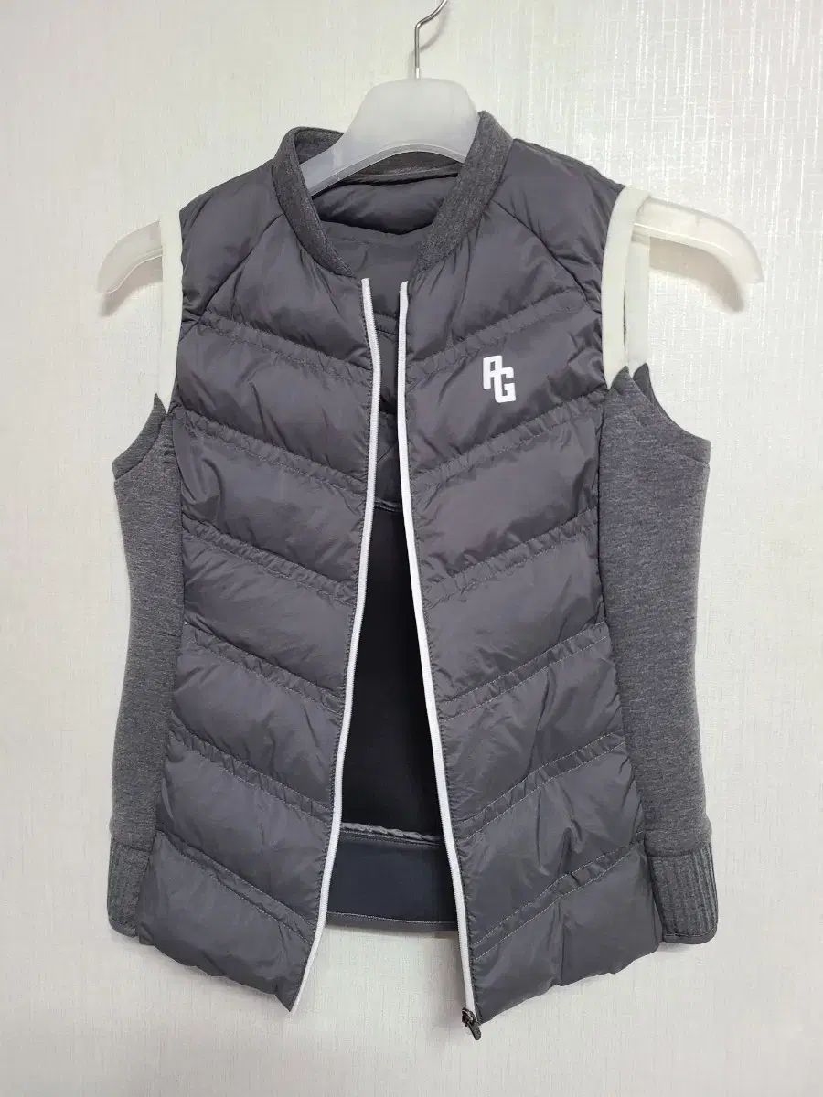 パーリーゲイツ ダブルジップ ダウン ベスト グレー サイズ4 パーリーゲイツ ダブルジップ ダウン ベスト グレー サイズ4 パーリー
