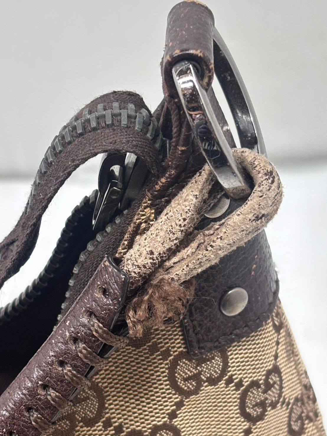 h10862 GUCCI グッチ ショルダーバッグ GG キャンバス ワンショルダー