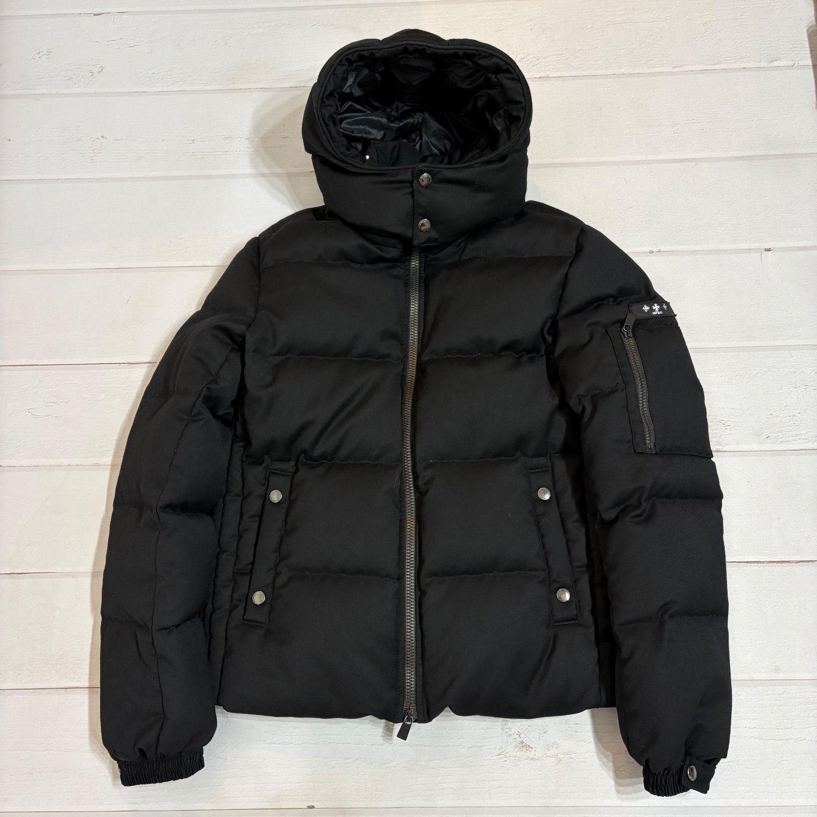 美品 TATRAS タトラス ブラック KRAZ クラッツ ダウンジャケッ 
