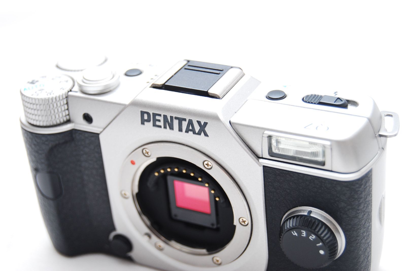 ☆極上美品 PENTAX ミラーレス一眼 Q7 ダブルズームキット [標準ズーム