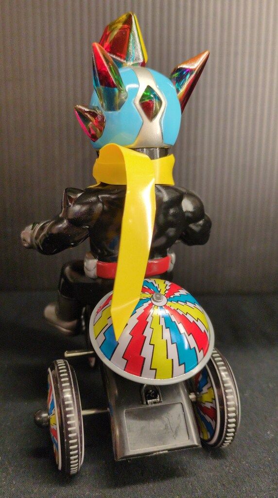 KAIJU ONE BJJ RIDER ライダーマン風 三輪車 - メルカリ