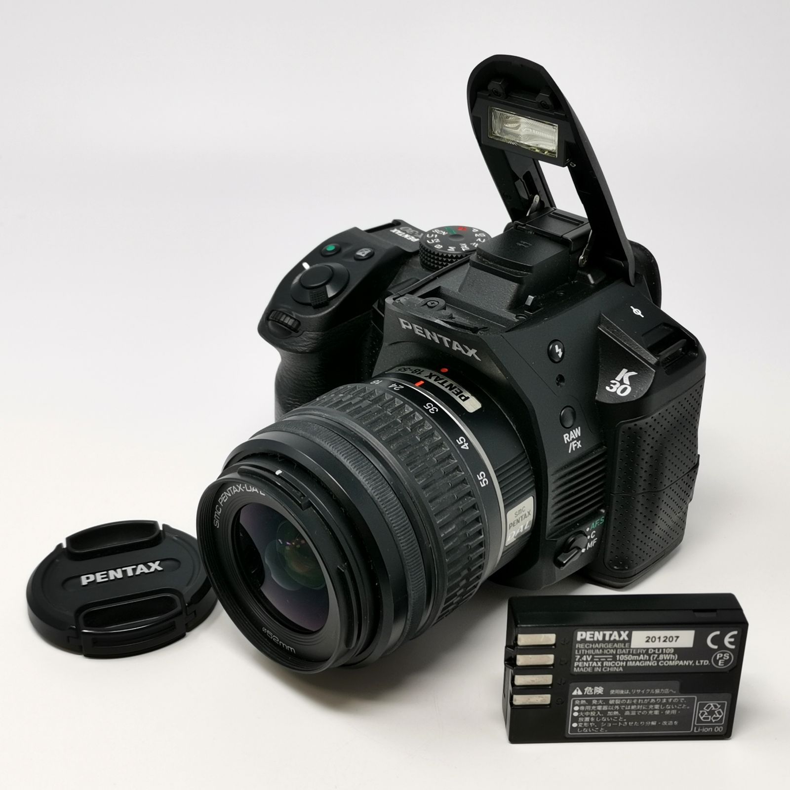 PENTAX　k-30 動作未確認 PENTAX K-30 デジタル一眼レフカメラ 充電器ないため動作未確認