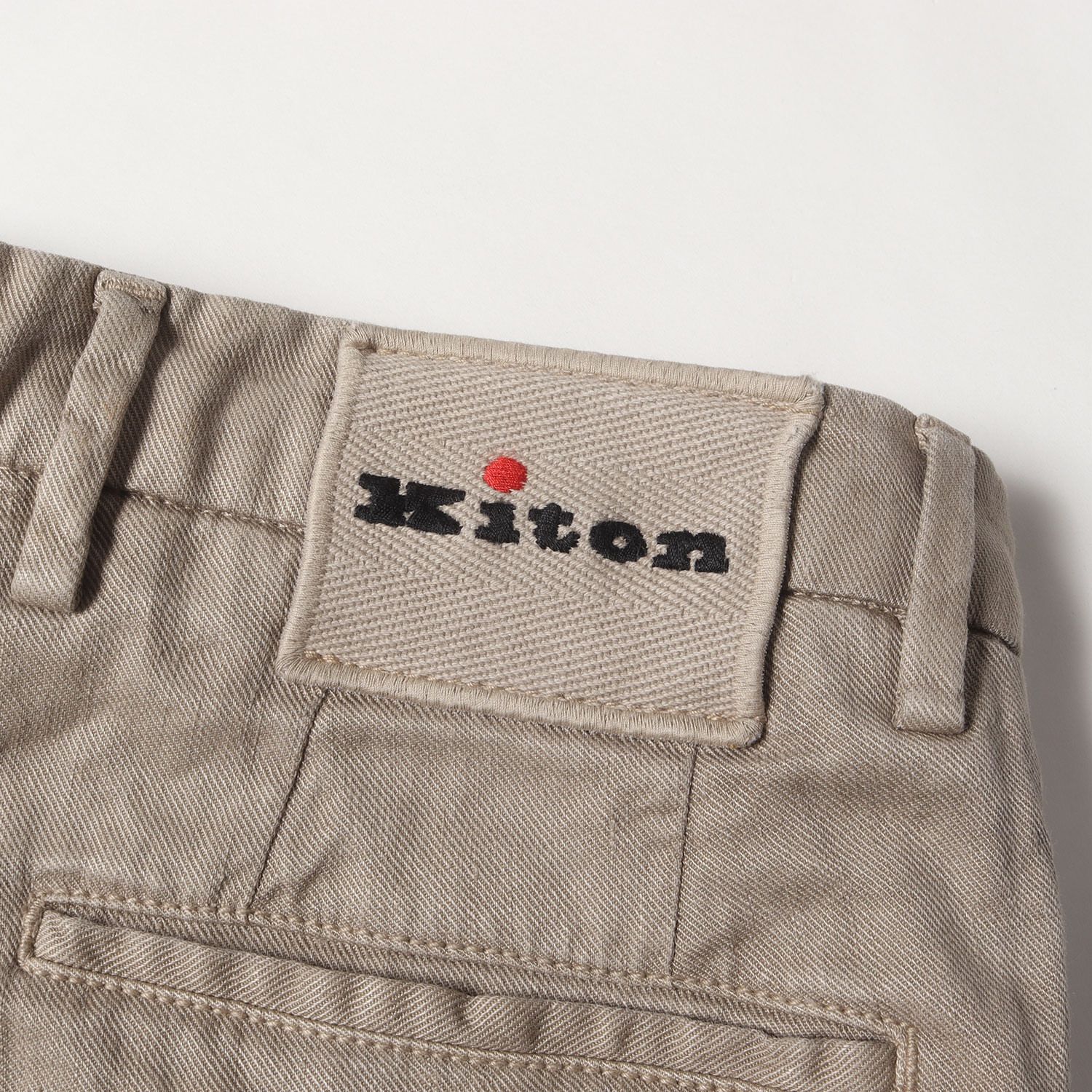 Kiton キートン パンツ ベージュ サイズ:32 | 近年モデル スリム ストレート ストレッチ リネン トラウザー スラックス パンツ (UFPP79J06P73) | MADE IN ITALY | ボトムス ズボン【メンズ】【中古】 メンズ Kiton キートン パンツ ベージュ サイズ:32 | 近年モデル