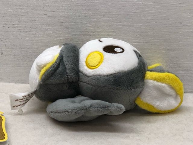 ポケモン　エモンガ　ポケモンキャンバス　ぬいぐるみ ポケモンセンター ☆希少・レア☆ ぬいぐるみ ポケモンキャンバス エモンガ