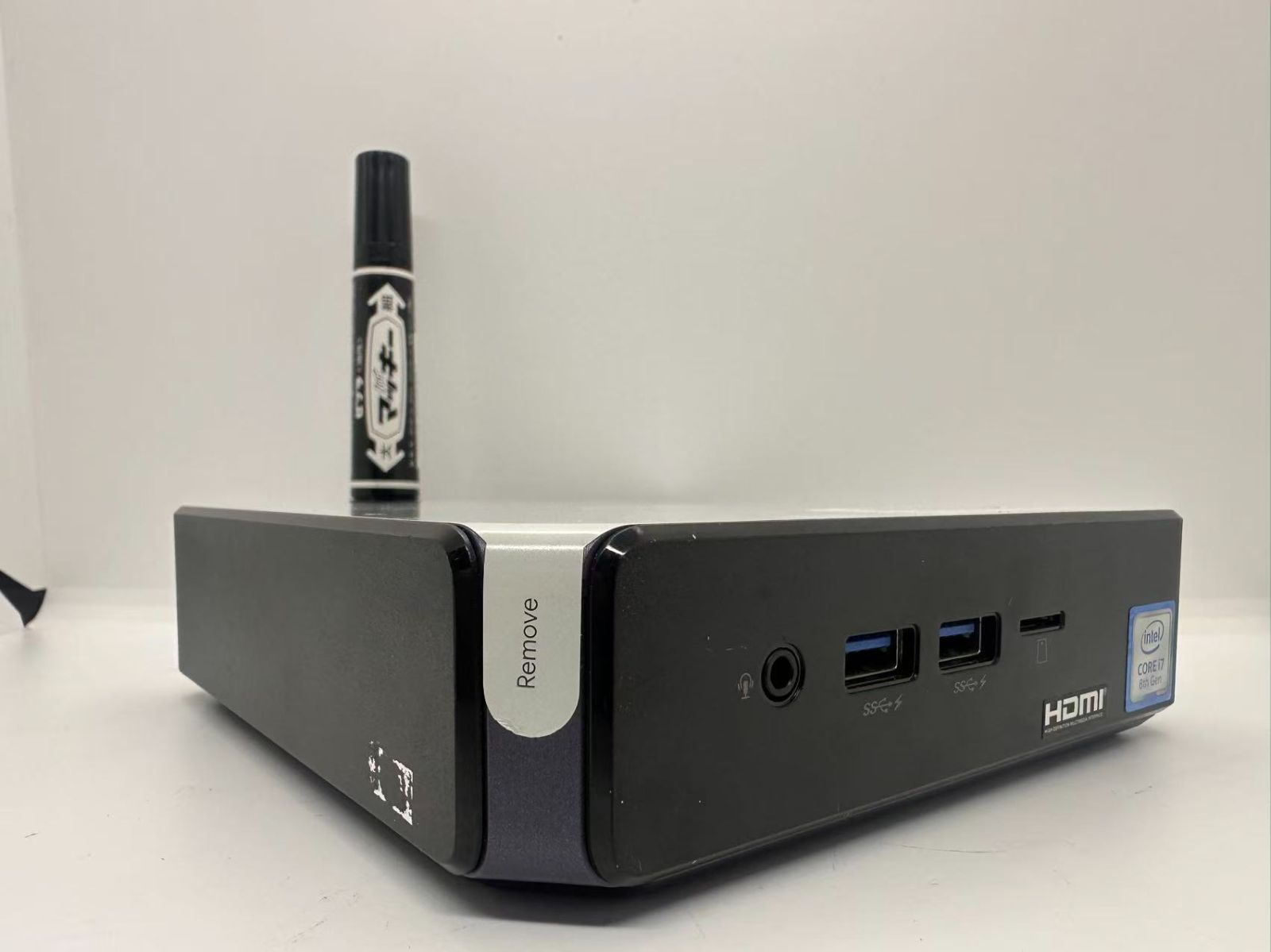 ASUS Chromebox 3 (CN65) 第8世代 Core i7 8550U 1.80GHz 4GB 32GB(SSD