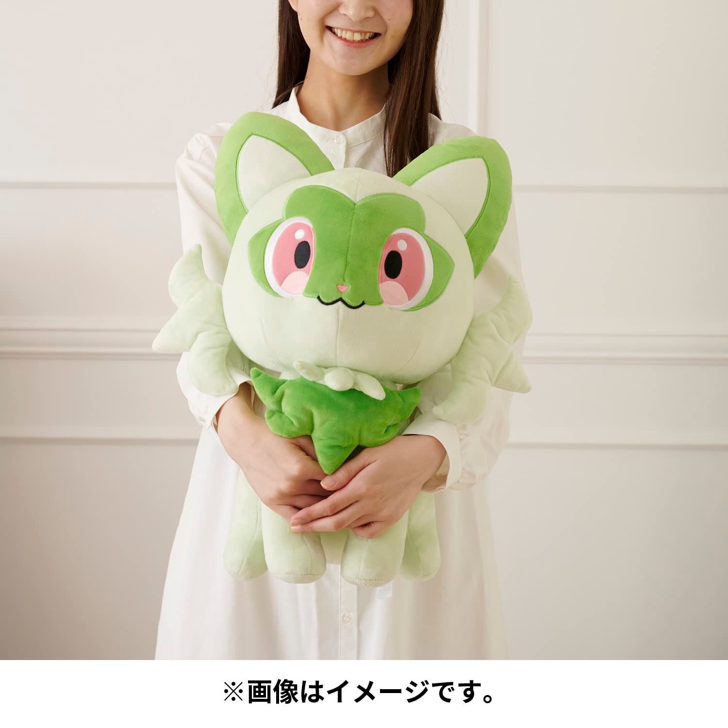 ポケモンセンターオリジナル ぬいぐるみ 等身大ニャオハ 50×44×41(H×W×D:) [02) 等身大サイズ] ぬいぐるみ ポケモンセンターオリジナル 等身大ニャオハ ホゲータ ポケモンセンター 等身大ぬいぐるみ公式直営ストア