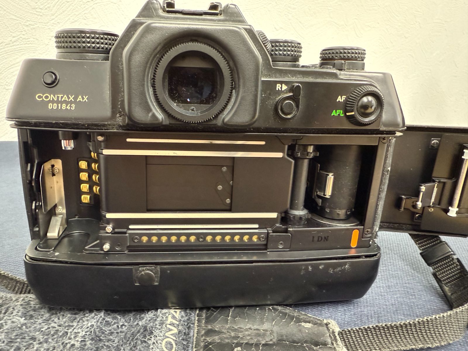 CONTAX AX フィルムカメラ Vario-Sonnar レンズ付き CONTAX AX フィルムカメラ Vario-Sonnar レンズ付き kazのこんなカメラ