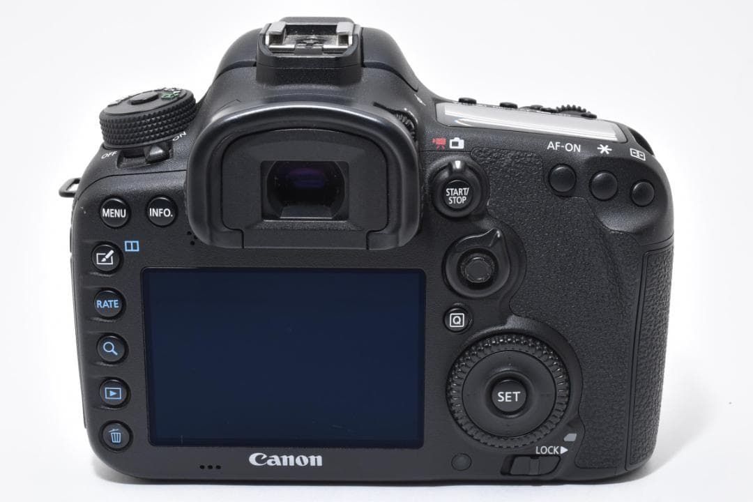 Canon EOS 7D Mark II 標準&望遠 ダブルズームキット - メルカリ