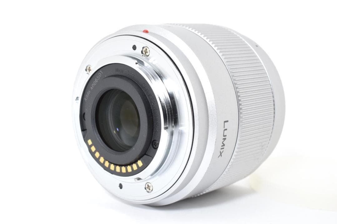 【極美品】LUMIX G 25 F1.7 ASPH. H-H025-S LUMIX G 25mm/F1.7 ASPH. H-H025-S [シルバー] 中古価格比較 - 価格.com