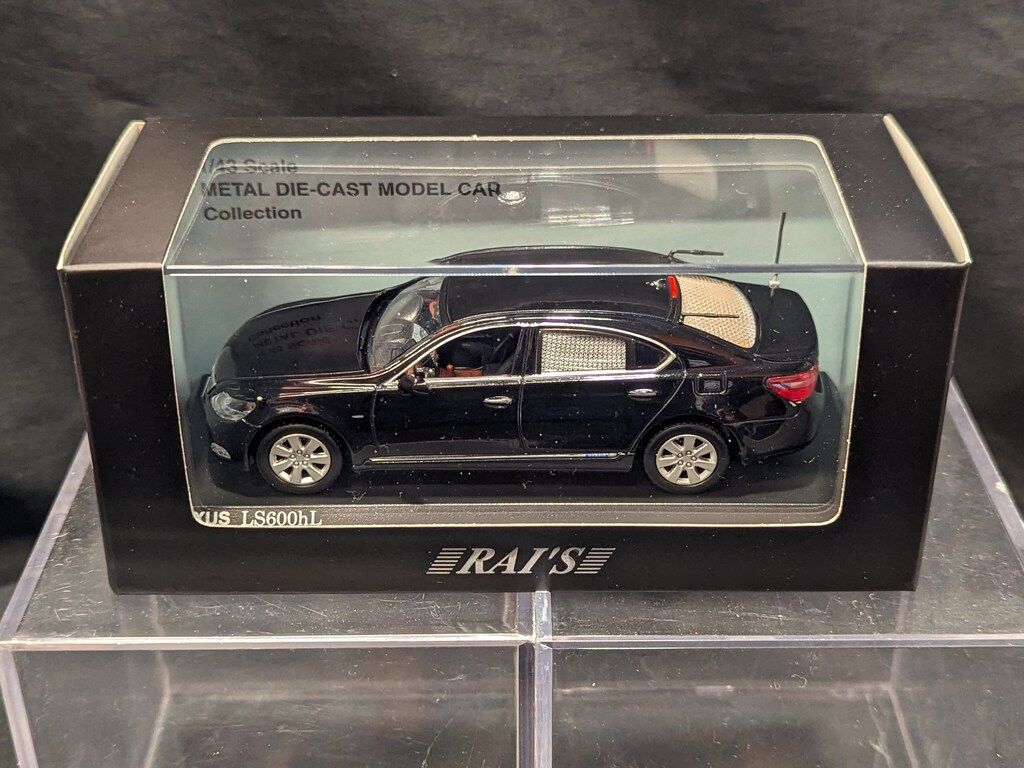 ヒコセブン 1/43 RAI'S LEXUS LS600hL 2008 日本国内閣府内閣総理大臣