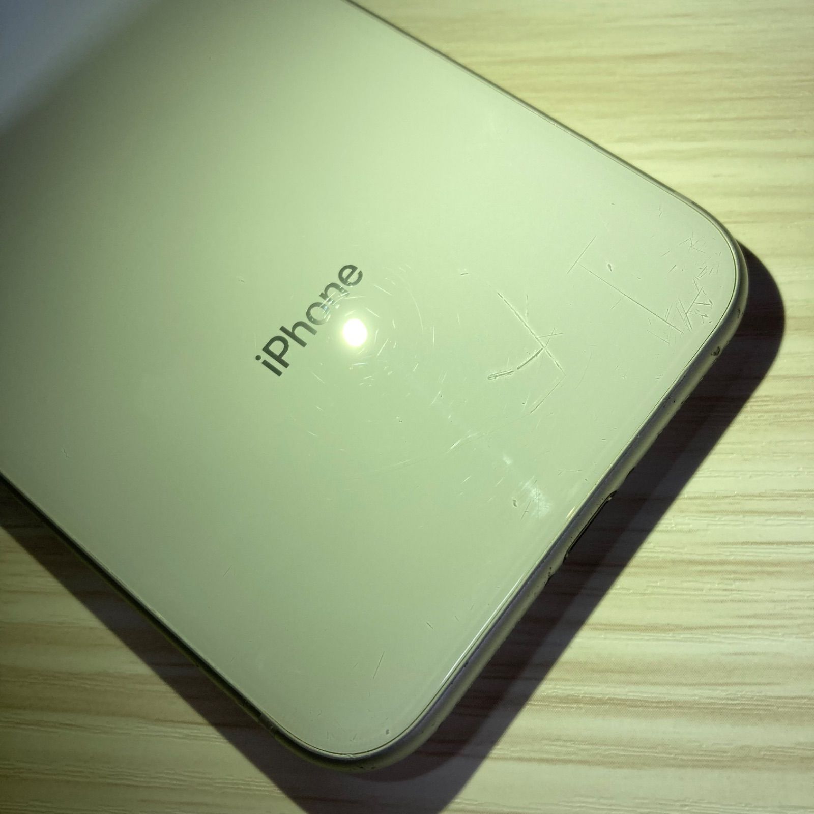 iPhone8 64GB Silver バッテリー83% SIMフリー - メルカリ