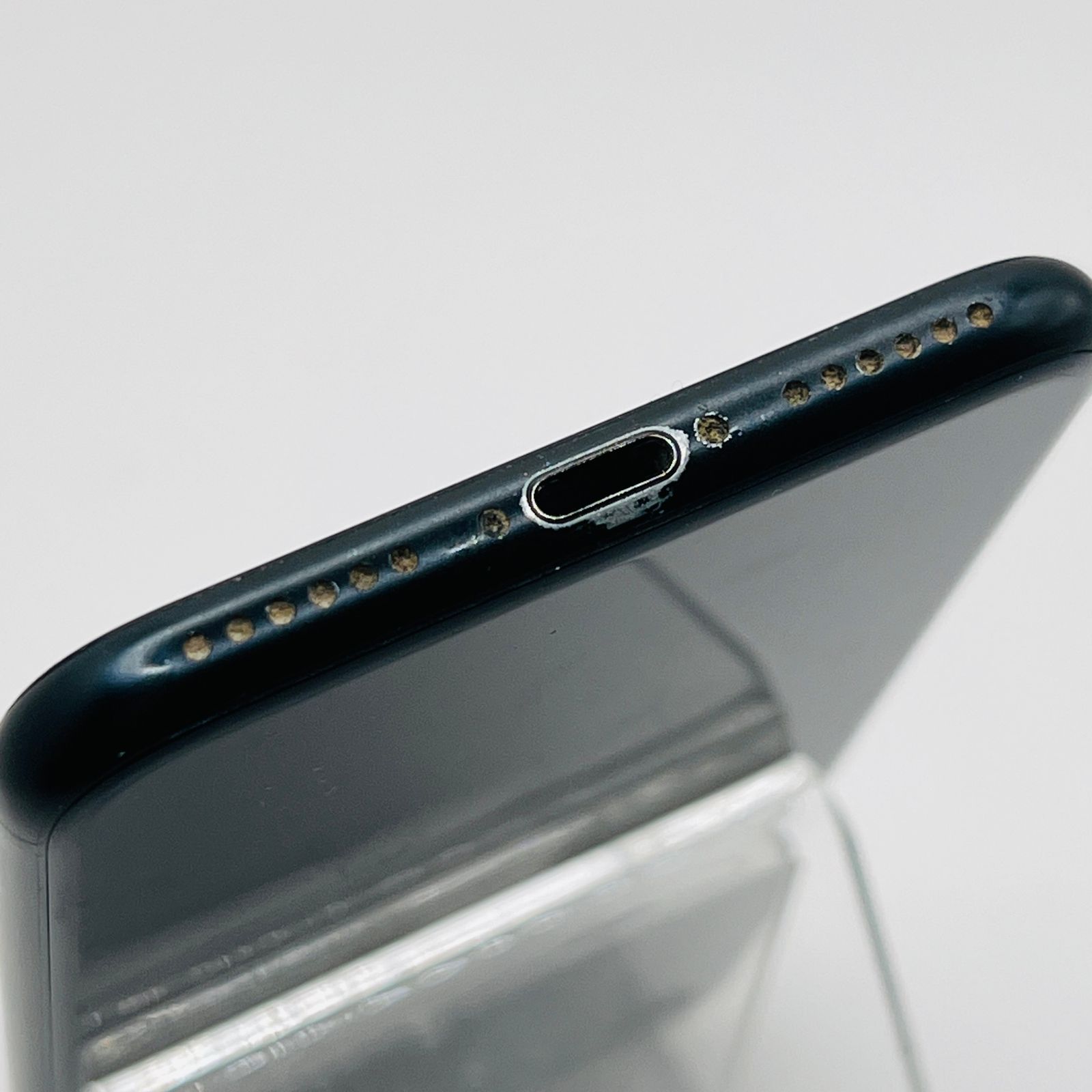 iPhone 純正 micro 楽天 iPhoneSE3 64GB ミッドナイト MMYC3J/A SIMロック解除済み 利用