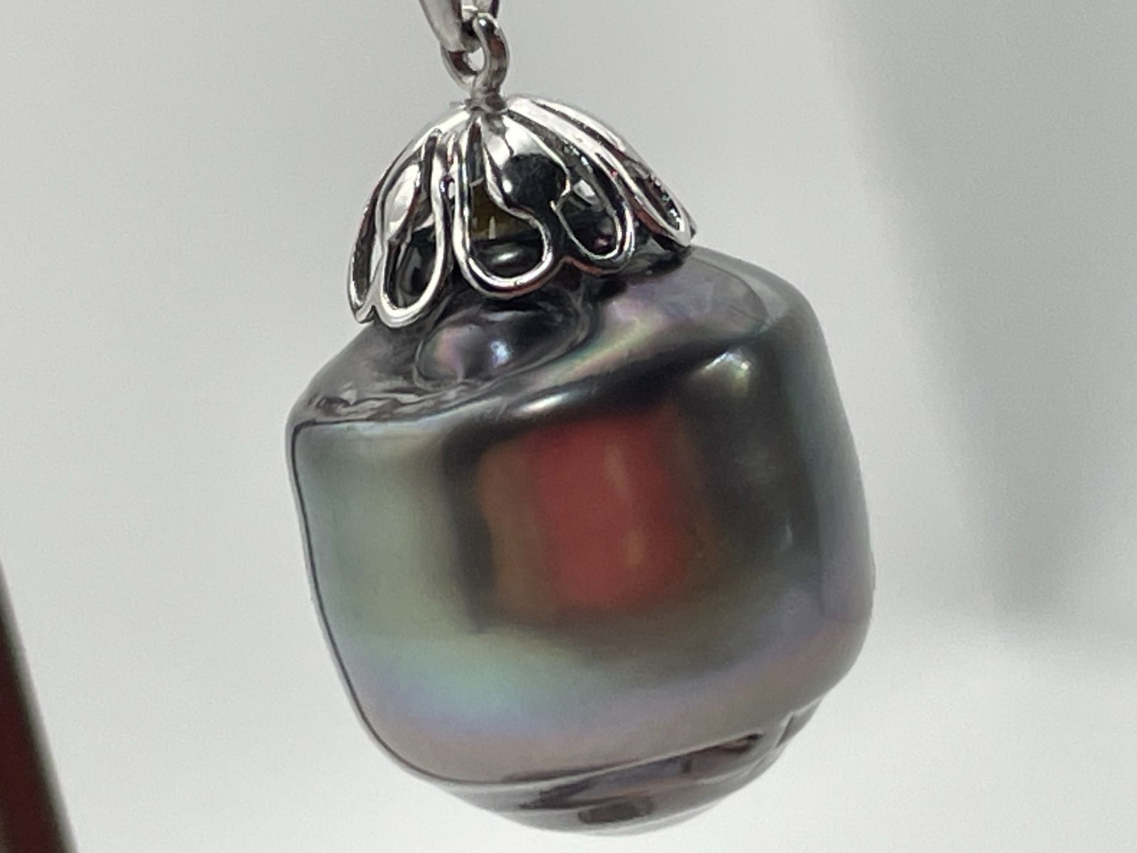 テリ 色味良し 黒蝶真珠 プラチナ Pt900刻印 ペンダントトップ 大玉