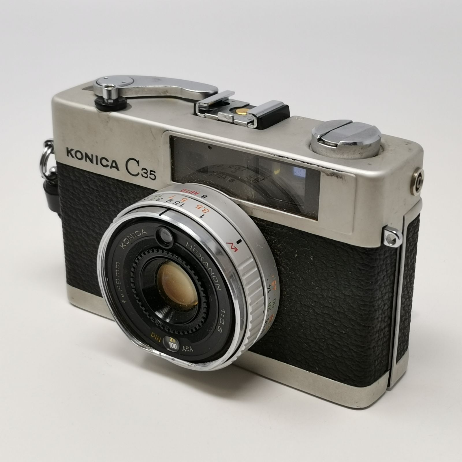 【現状品 動作未確認】カメラ　KONICA C35 KONICA C35 シルバー ブラック フィルムないため動作未確認 フィルム