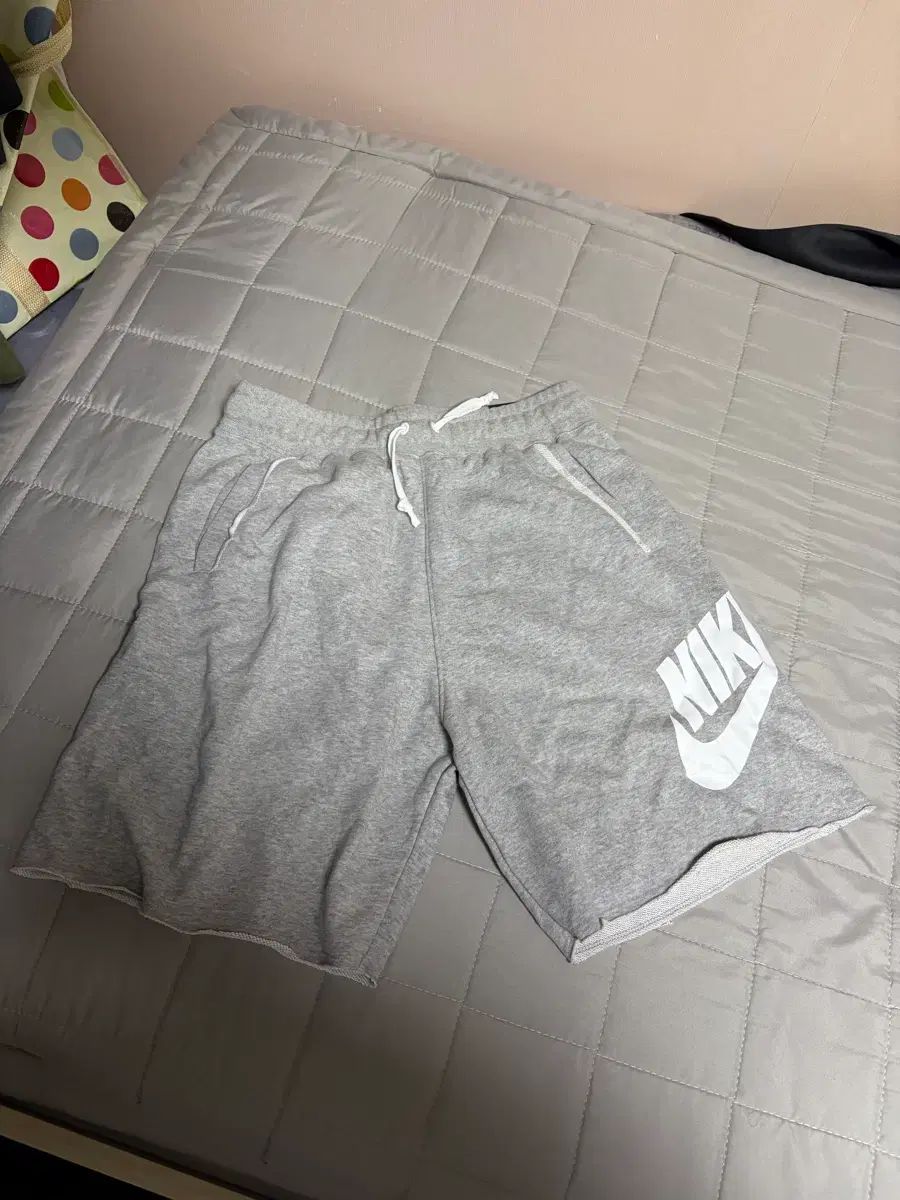 新作登場，本物保証 ナイキ ハーフパンツ ショートパンツ・ハーフパンツ