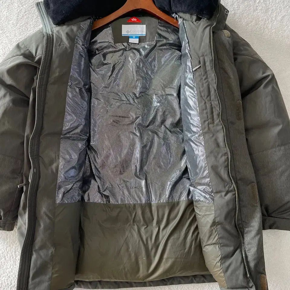 L コロンビア グースダウン メンズ ダウン 割引 100 保温・防水・伸縮