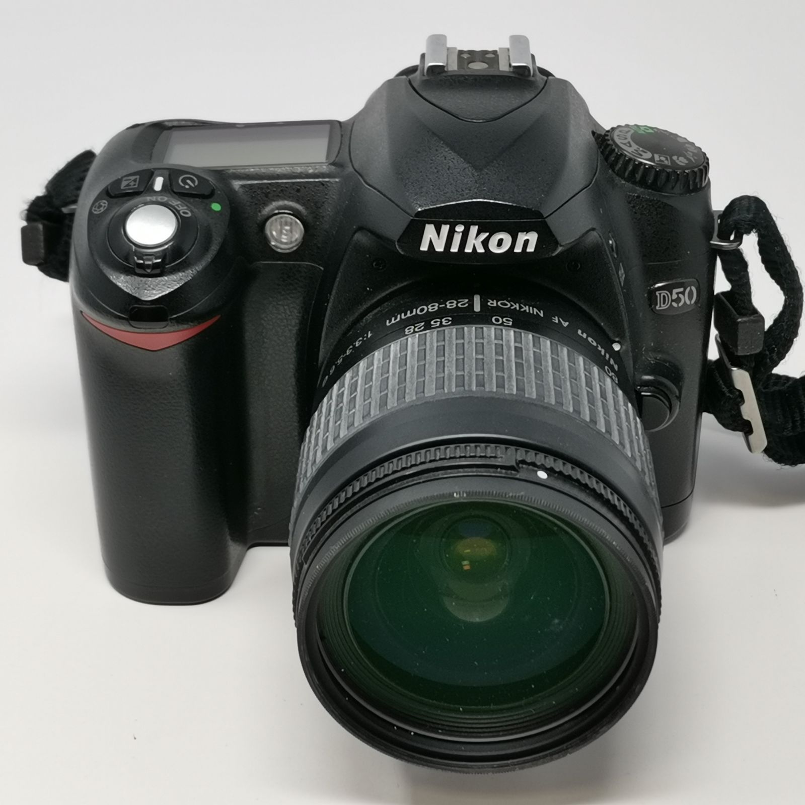 Nikon D50 デジタル一眼レフ 本体 AF-S 28-80mm