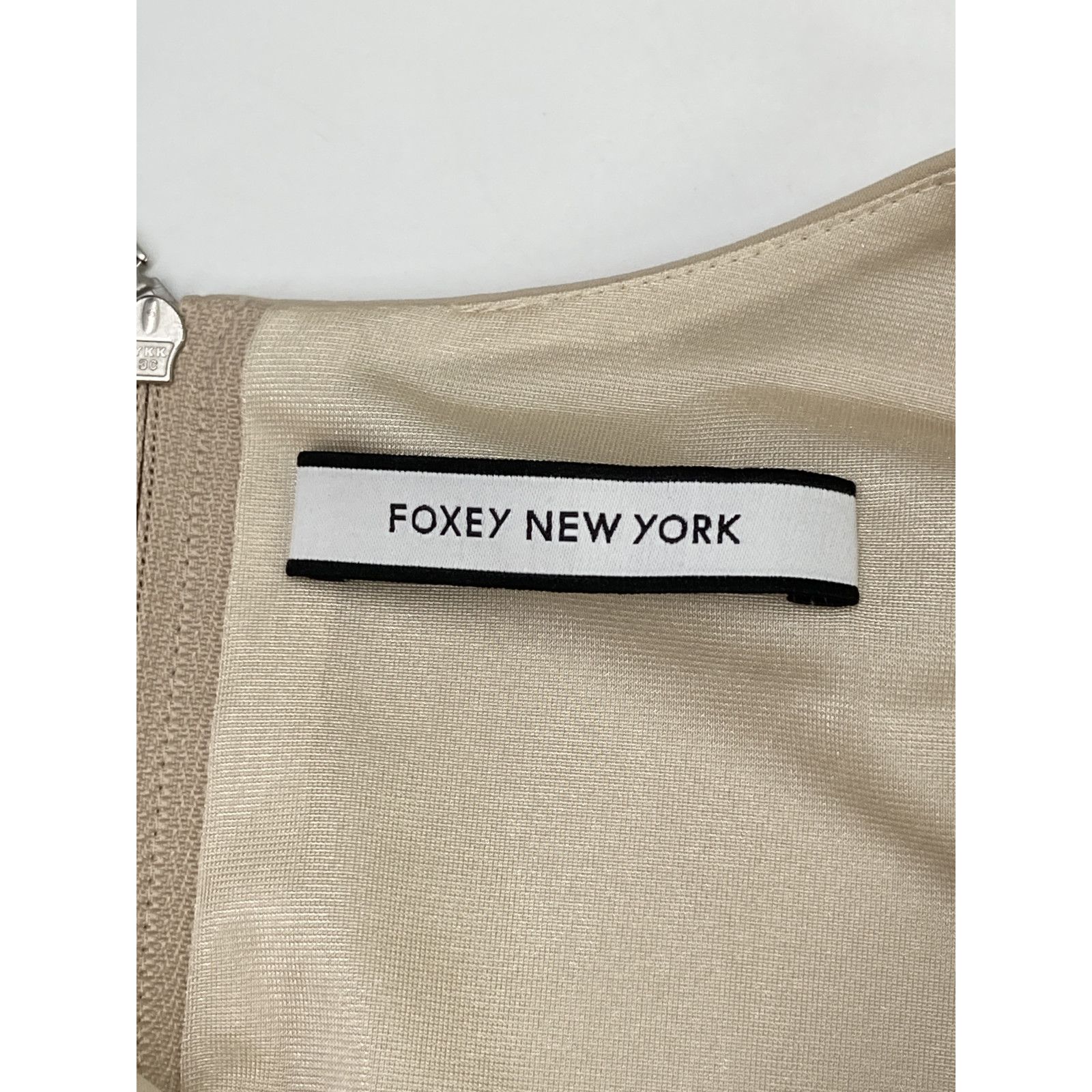 FOXEY NEW YORK フォクシーニューヨーク ﾍﾞｰｼﾞｭ ﾊﾞｯｸｼﾞｯﾌﾟ ﾌﾚﾝﾁｽﾘｰﾌﾞ