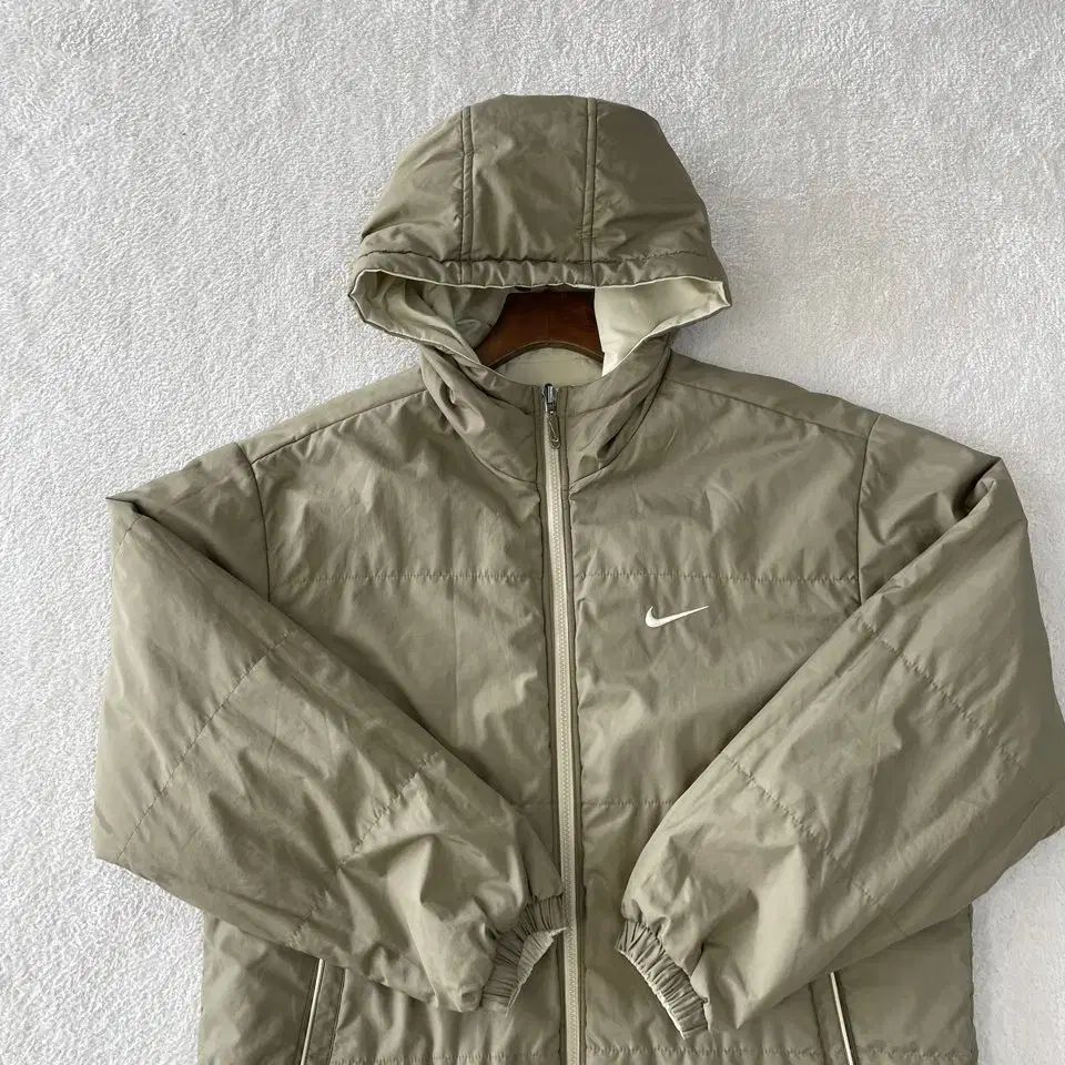  L NIKE リバーシブル キルティング 軽量 ダウン ジャケット オールドスクール 100 テーラードジャケット