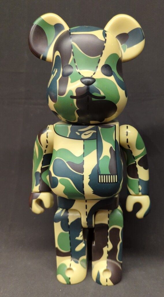 正規品，100%新品 MEDICOMTOY BE@RBRICK BAPE　PLAY　(GREENCAMO) 400% キューブリック・ベアブリック