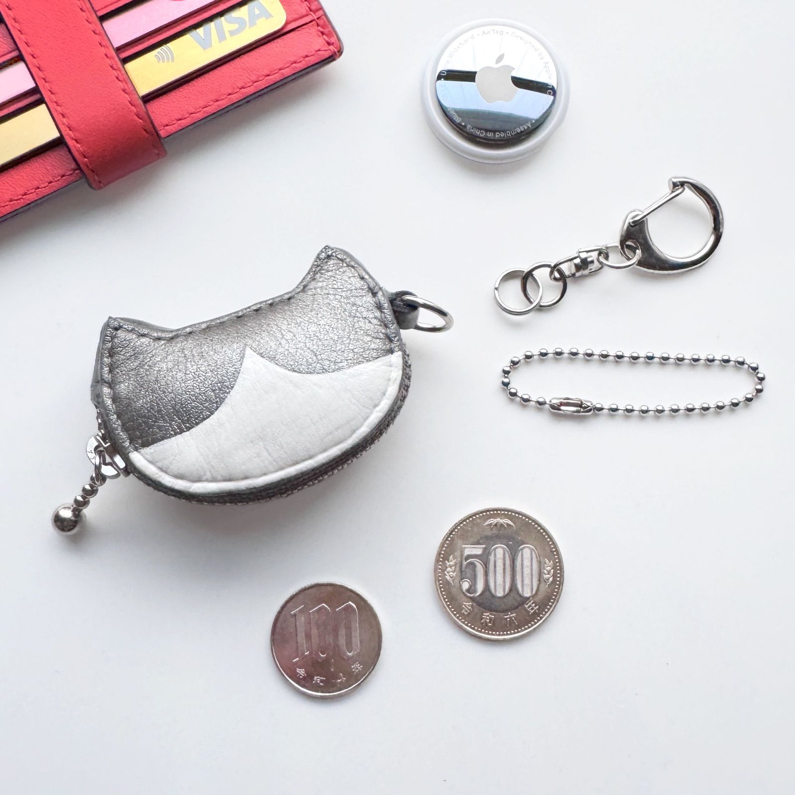 猫型コインケース 40グレー白 /濃シルバーメタリックハチワレ［超ミニ，ねこ，小銭入れ，コンパクト，