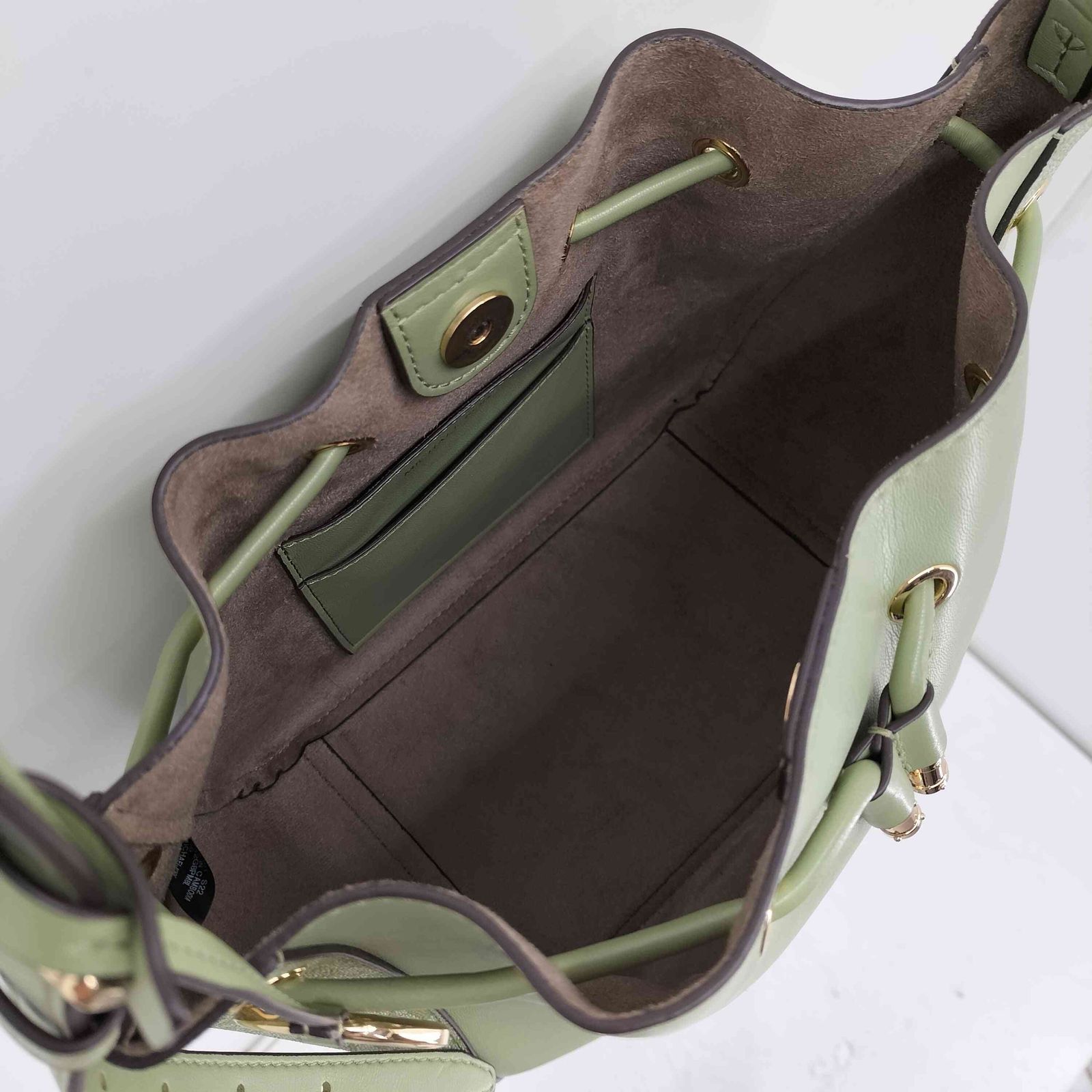 TOD'S ⁄ トッズ JOY シュリンクレザー トートバッグ – SHAFT STORE