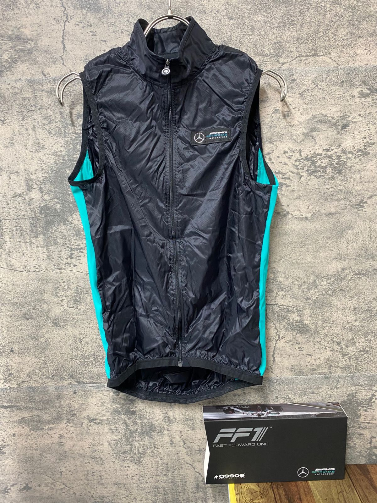 JJ324 アソス assos FF1 GT WIND VEST サイクルベスト ジレ 黒 S