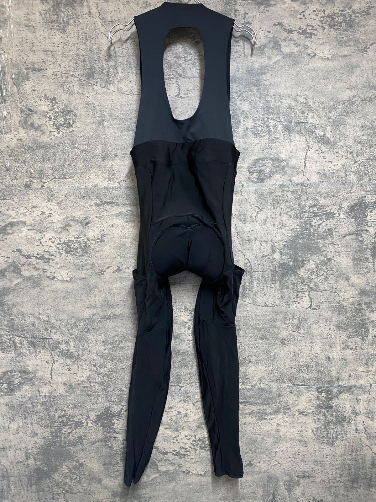 メルカリ市限定値下【未使用品】Rapha ビブタイツ Rapha ビブタイツ M ブラック Rapha Core Winter Cycling Bib Tights