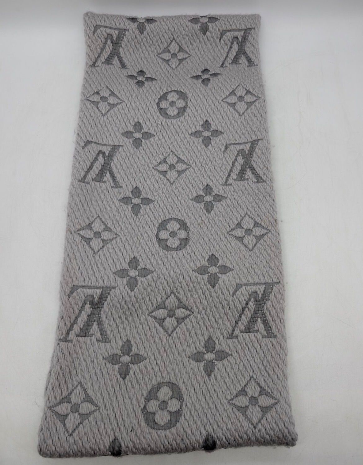 LOUIS VUITTON ルイヴィトン エシャルプ・ロゴマニア シャイン