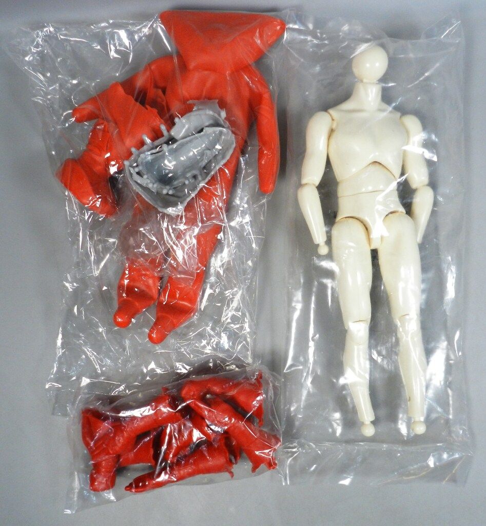 マーミット ウルトラセブン 未塗装組み立てキット マーミット スーパーアクションヒーローズ/未塗装組み立てキット