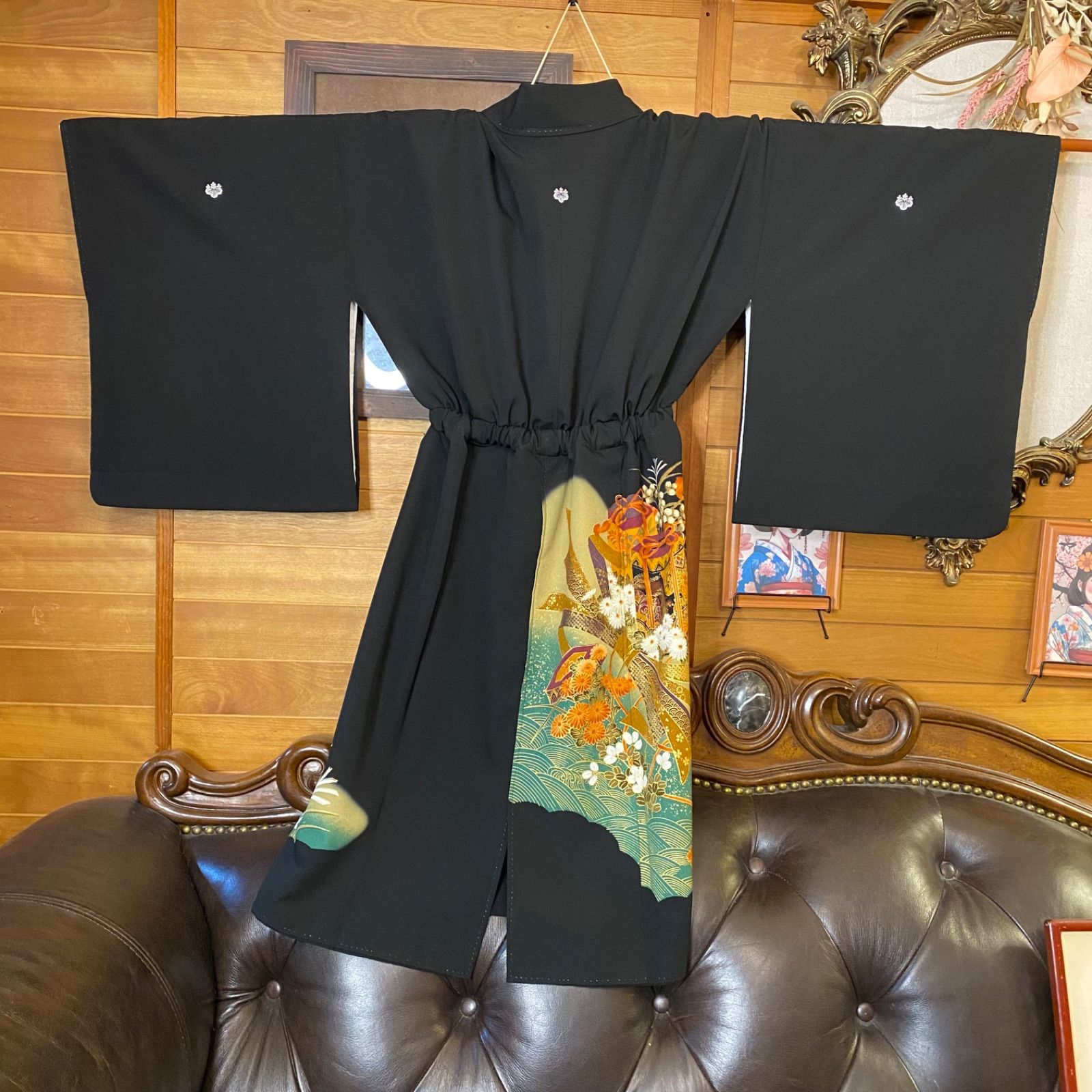 黒留袖 着物 リメイク ワンピース ドレス ミニミディ 和洋折衷 洗える 化繊 ハンドメイド レトロ 古着 雅なる色彩 TKW-93 黒留袖 着物 リメイク ワンピース ドレス ミニミディ 和洋折衷 洗える