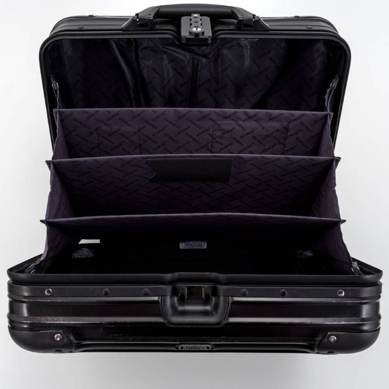 RIMOWA リモワ ルフトハンザ TOPAS トパーズ ステルス 26L 機内