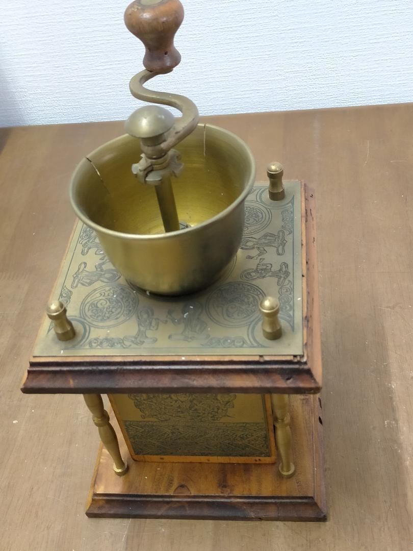 アンティーク ITALY 木製 珈琲 手挽きコーヒーミル　250402-2T アンティーク ITALY 木製 珈琲 手挽きコーヒーミル 250402-2T - メルカリ