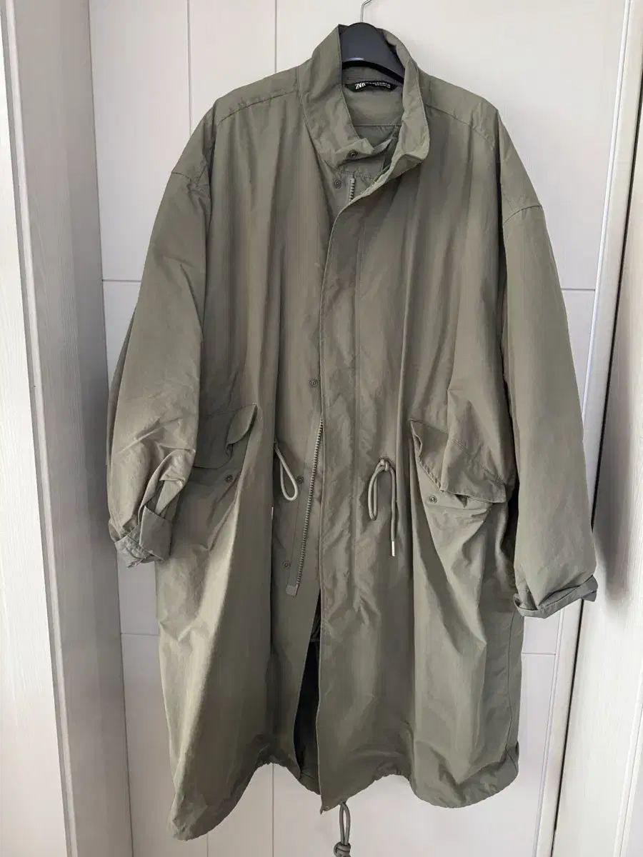 ザラ カーキ色 アウトレット トレンチ コート レディースZARA