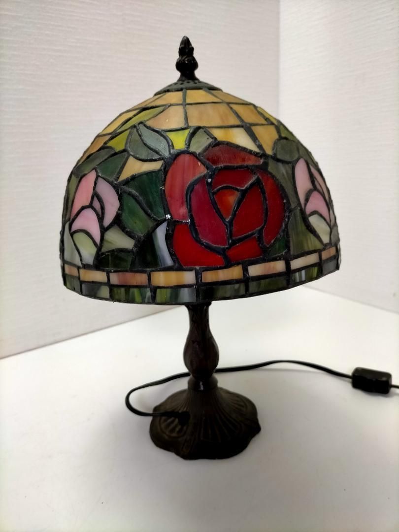 昭和レトロ・アンティーク デザイン ステンドグラスランプ 赤・ピンク