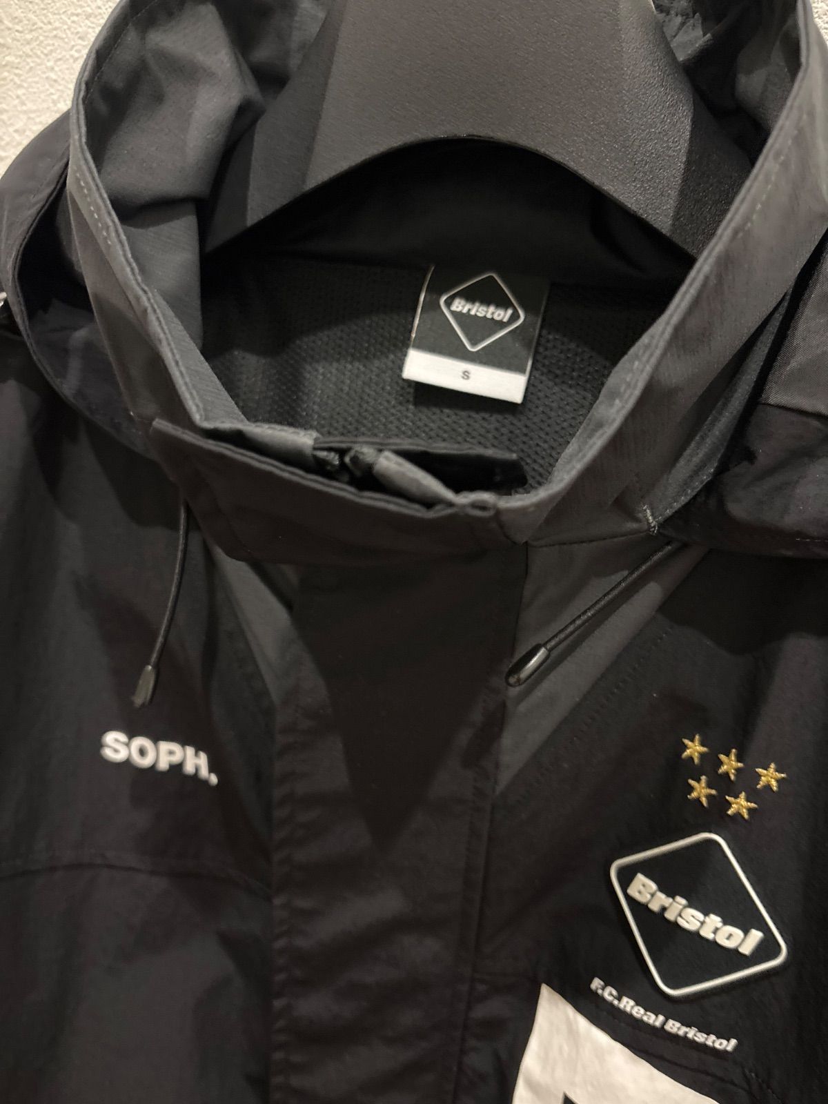 SOPH)BRISTOL FCRB ロゴウォームアップナイロンJKT 黒灰白 S - メルカリ