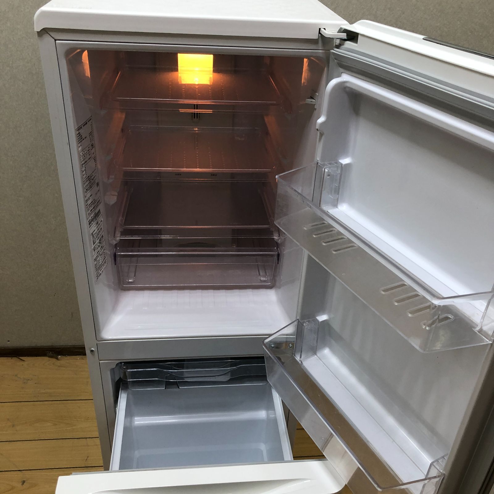 ダイウ 冷蔵庫 2ドア 150L 右開き DR-B15EW 2015年製 【中古】 DR