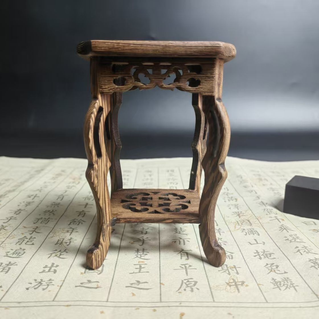 激安 ☆木製 四足 高卓/全高13cm/猫脚/透かし彫/花台/香炉台/飾台/華