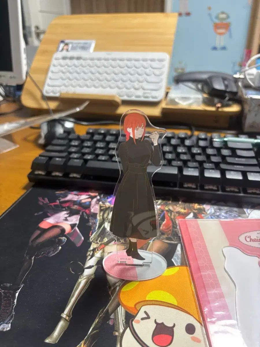 マキマカフェ アクリル 2023