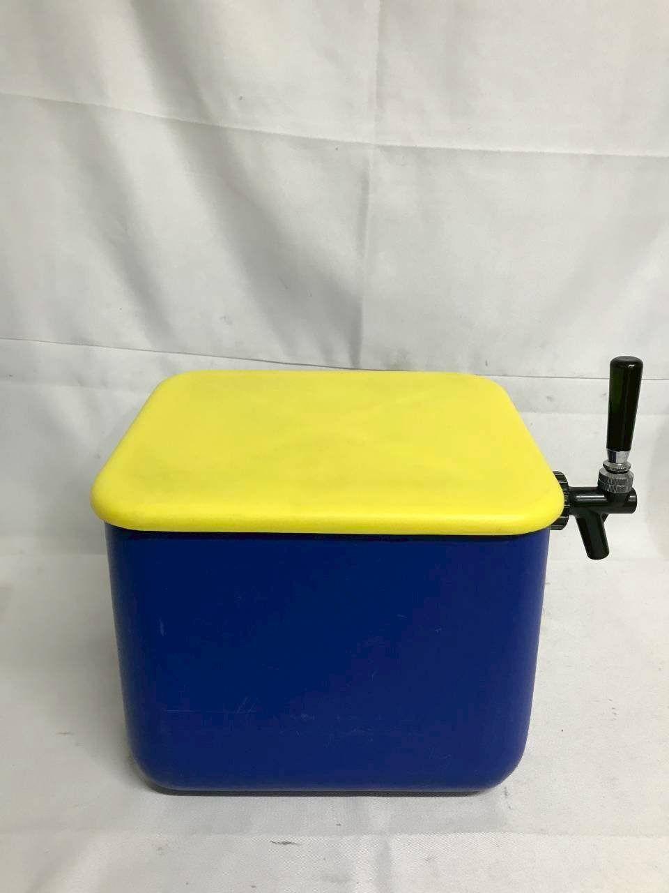 ボクソン工業　ビールサーバー　F-26R　冷却式　XZ3950 ボクソン工業 ビールサーバー F-26R 冷却式 XZ3950