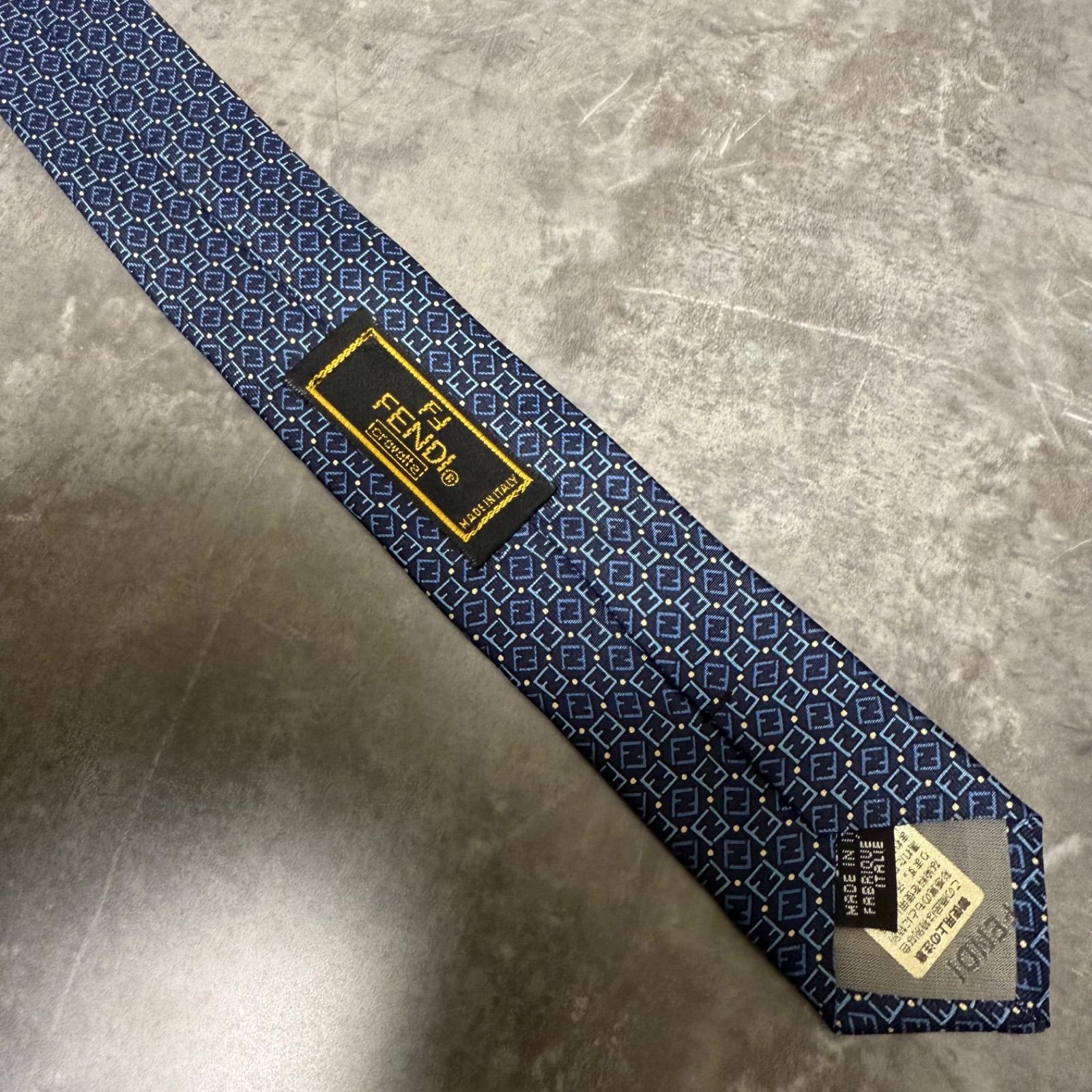 ✨極美品✨】FENDI フェンディ ネクタイ ズッカ FF柄 ネイビー シルク