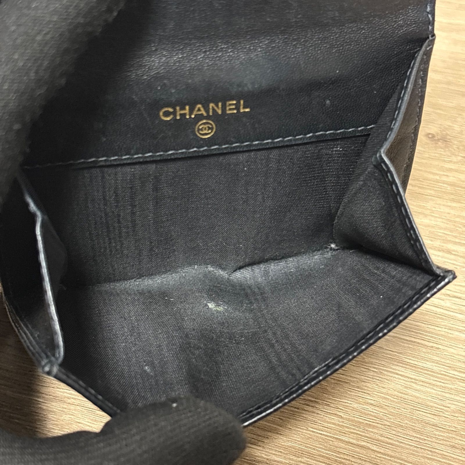 CHANEL シャネル キャビアスキン ココマーク 折り財布 コンパクト