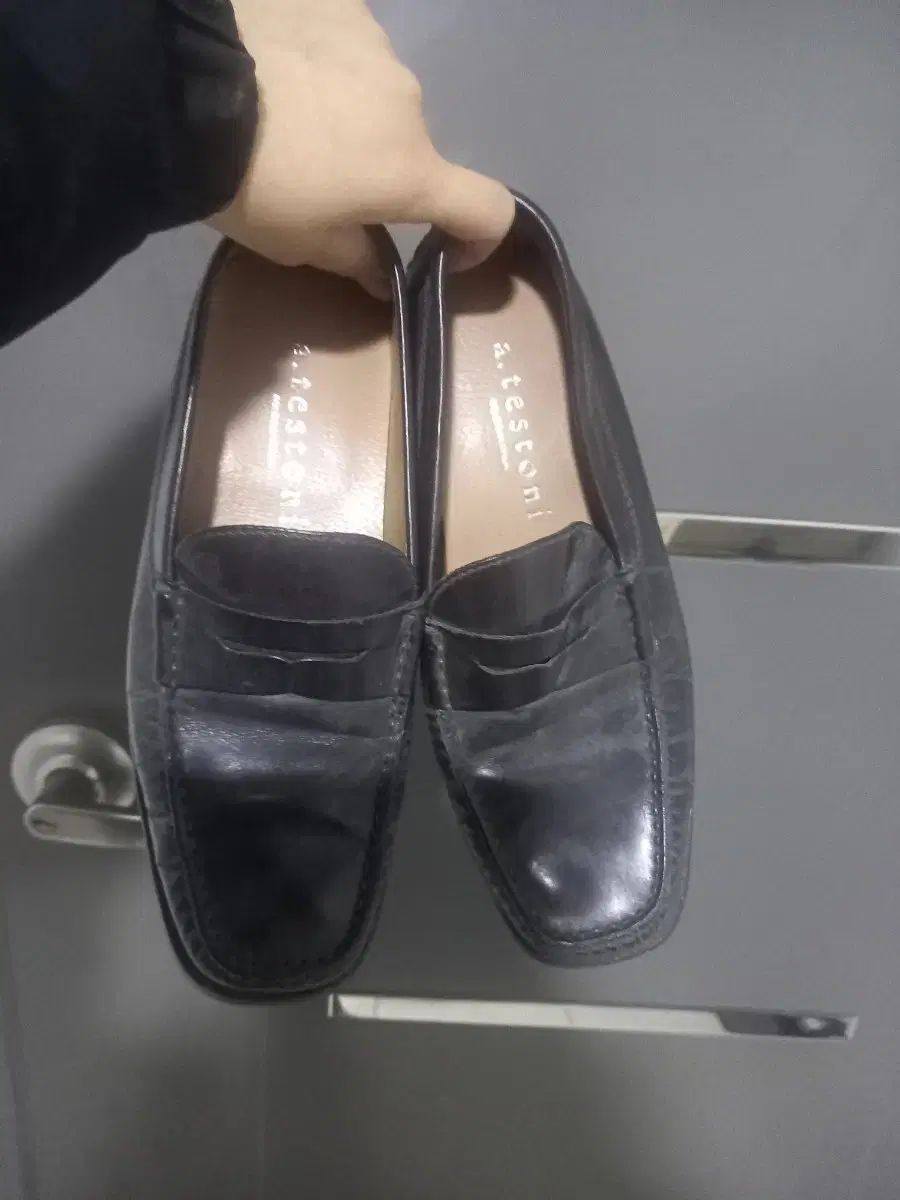 250-255 ア・テストーニ a testoni 黒色 メンズ ローファー 7 - メルカリ