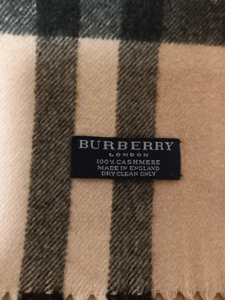 正規品 バーバリー カシミア100% ディスカウント マフラー 正規品