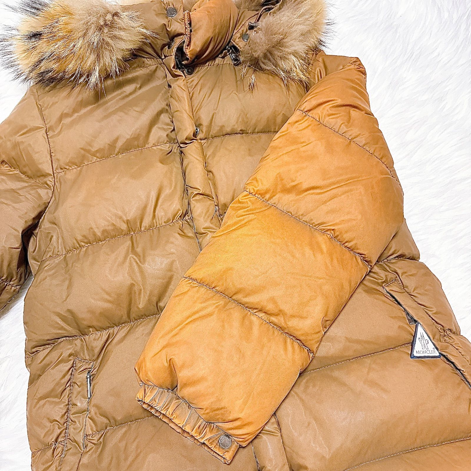 廃盤・名作 MONCLER VALENTINE ダウンジャケット ラクーンファー 廃盤 名作✨ MONCLER VALENTINE バレンティーヌ ダウンコート - メルカリ