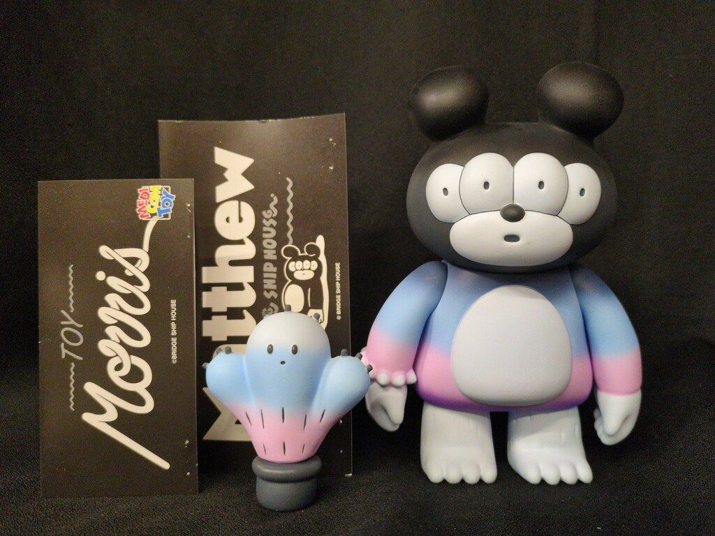 MEDICOMTOY BRIDGE SHIP HOUSE TOY MATTHEW +TOY MORRIS 薄水色成型/黒