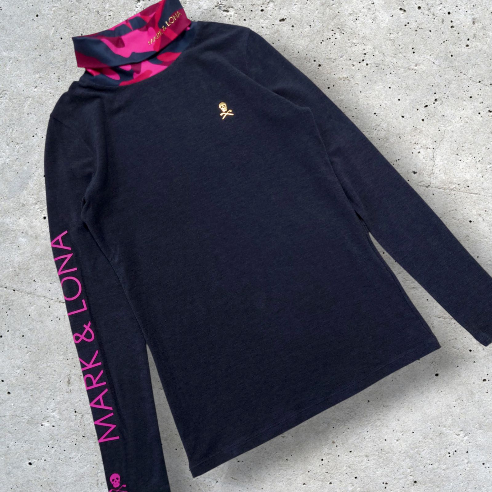 極美品 MARK&LONA GOLF ハイネック マイクロフリース カモフラ