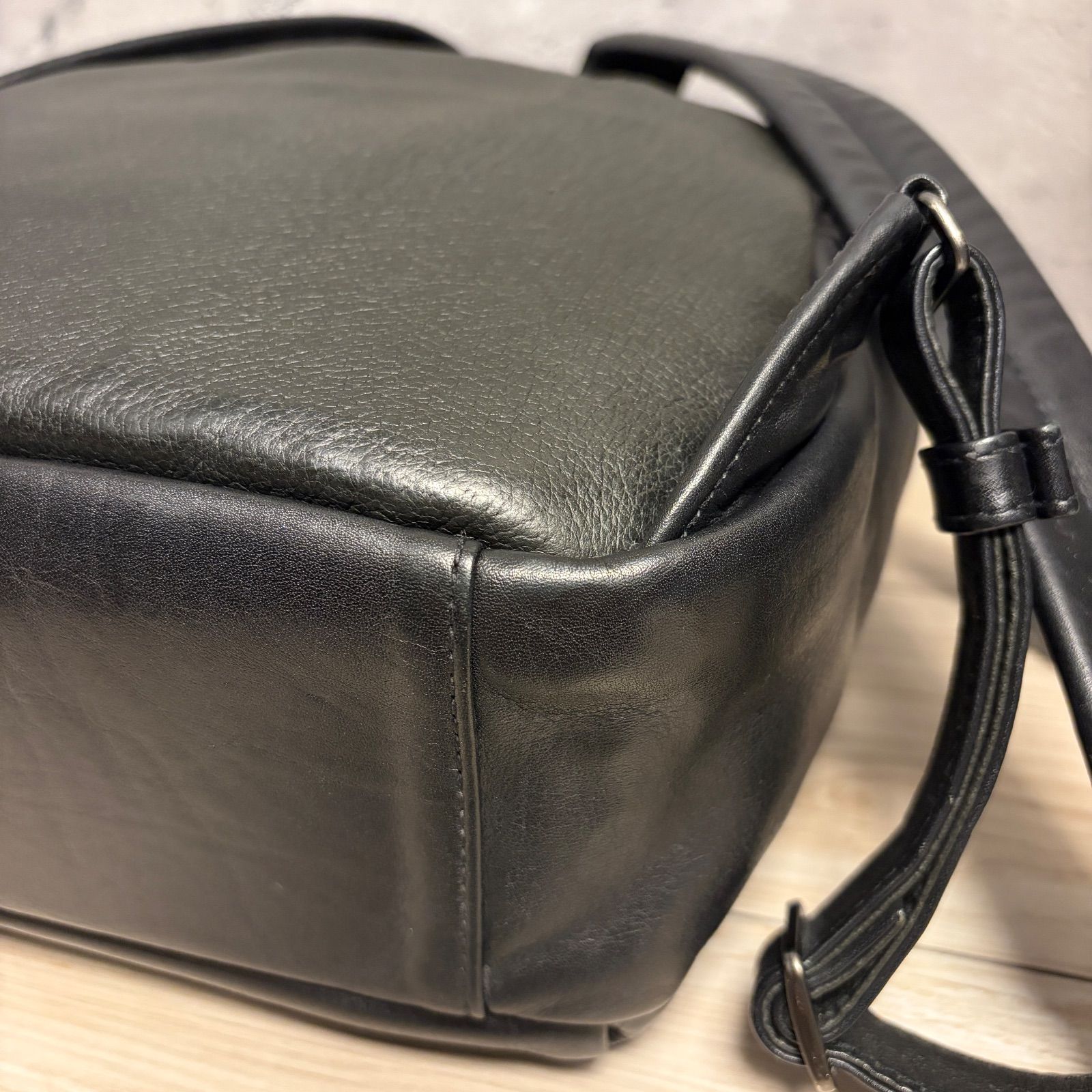 ✨genten ゲンテン ニュート レザーリュック ブラック 本革 美品