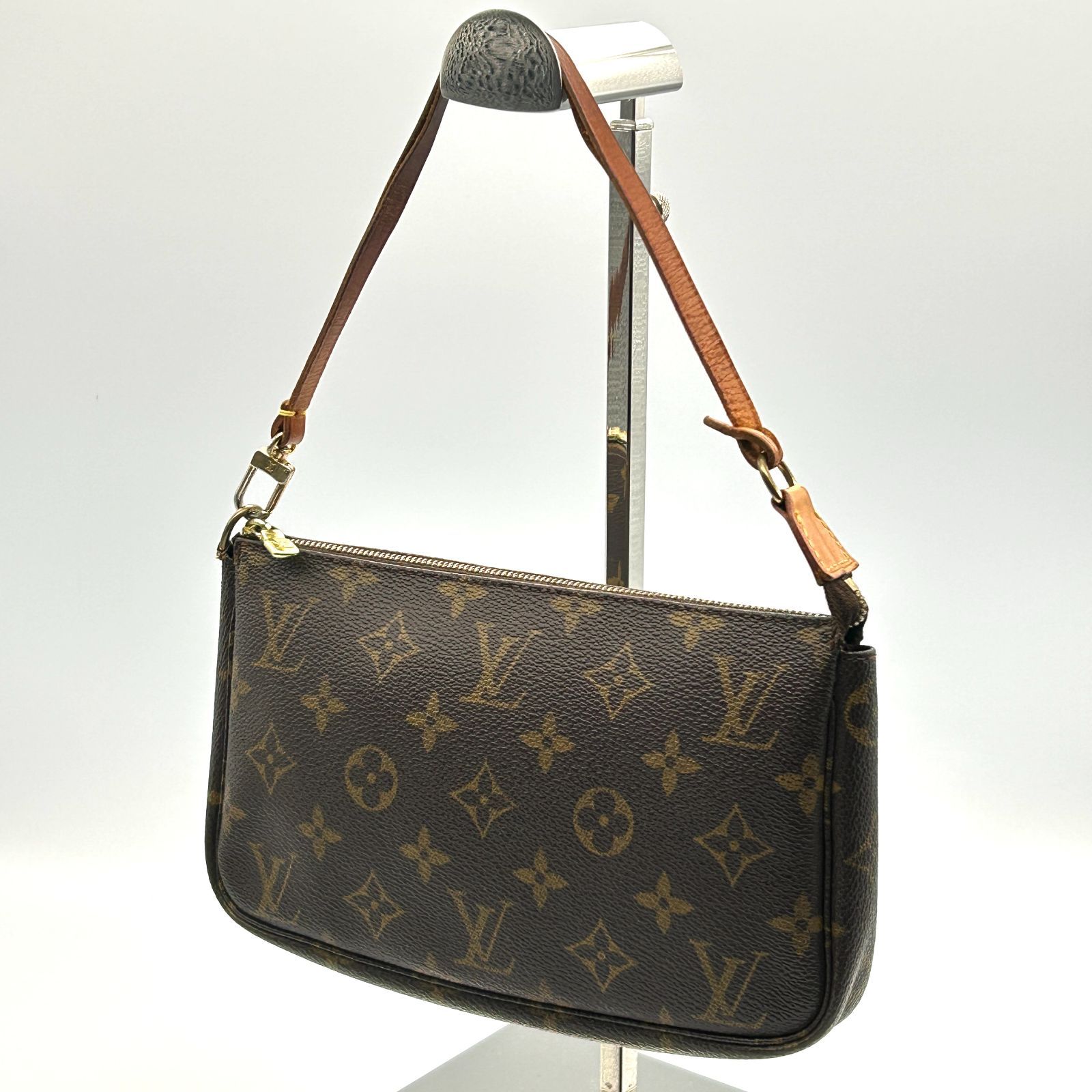 Louis Vuitton ルイヴィトン モノグラム ポシェット アクセソワール