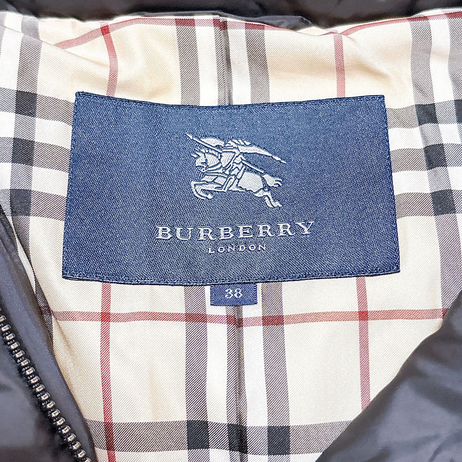 美品✨バーバリーロンドン ダウンベスト 3way ブルーフォックスファー 美品✨バーバリーロンドン ダウンベスト 3way ブルーフォックスファー